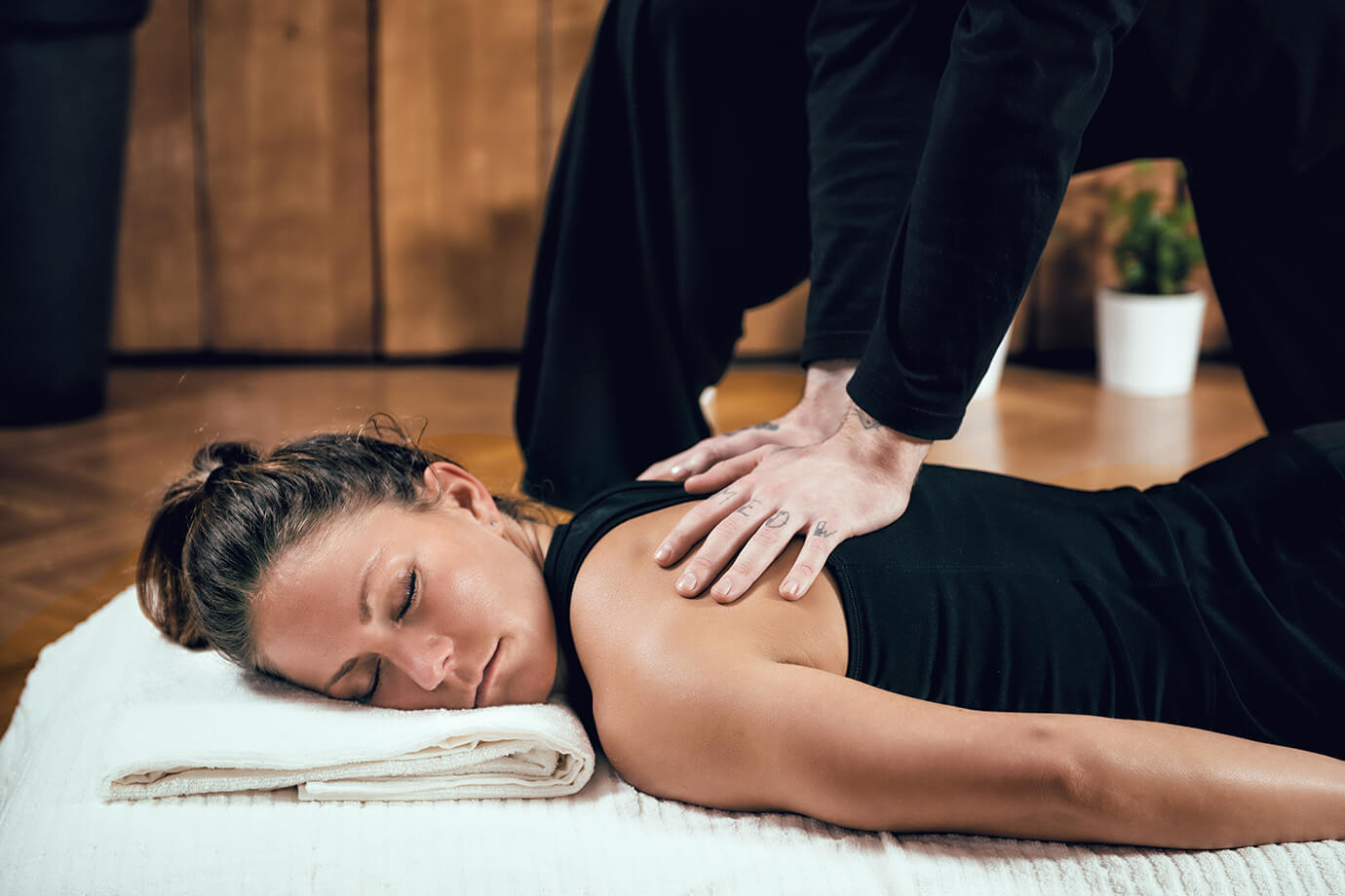 Shiatsu masáž - ruka ako pracovný nástroj